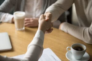 ערבות צד ג׳ בחוזה שכירות - השלכות משפטיות ומה חשוב לבדוק מראש?